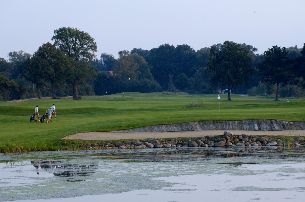 Schloss Golf &