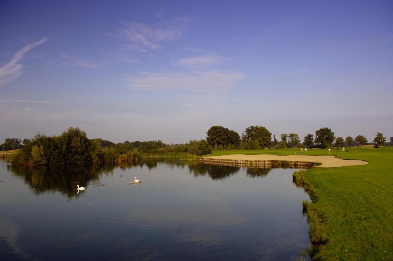 Schloss Golf & Luedersburg