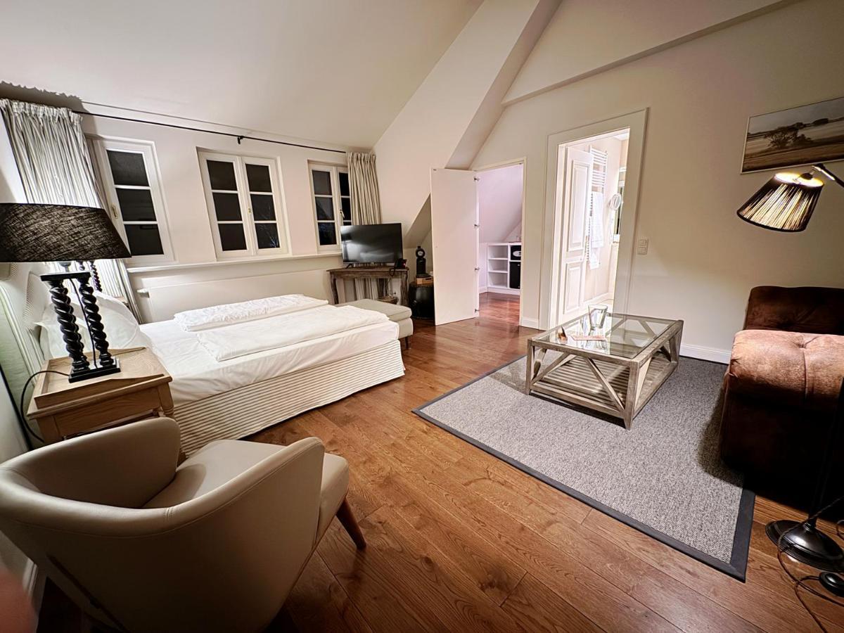 Schloss Golf & 4*
