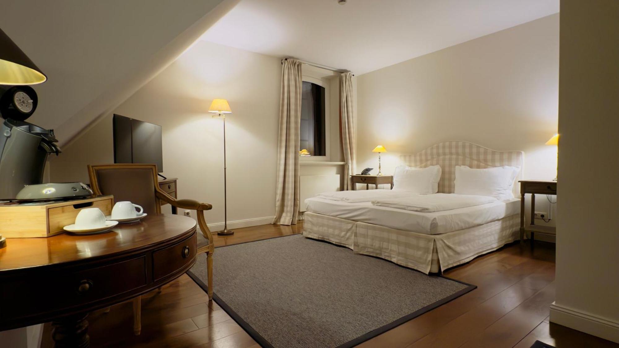 Schloss Golf & Luedersburg