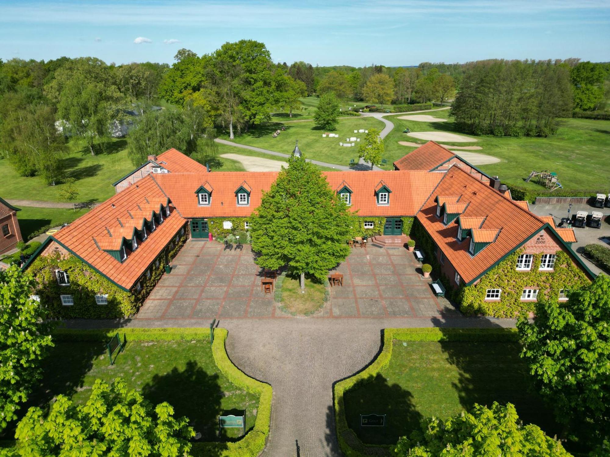 Schloss Golf & Hotel
