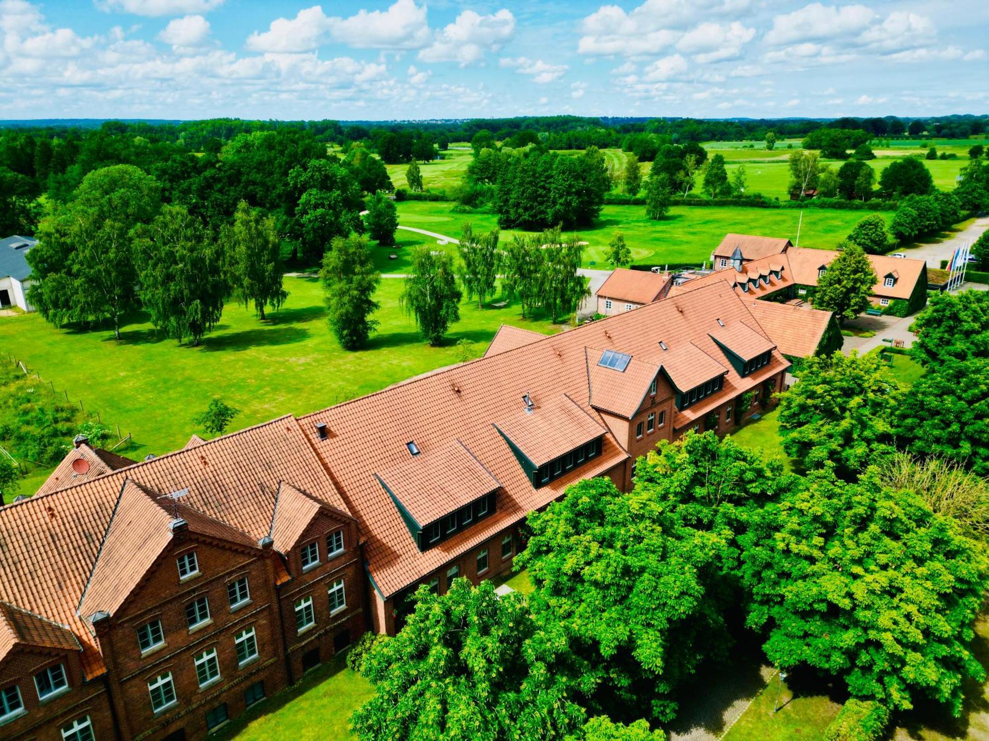 Hotel Schloss Golf & Luedersburg