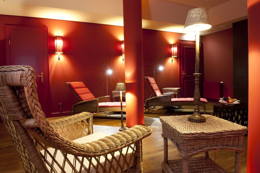 Schloss Golf & 4*