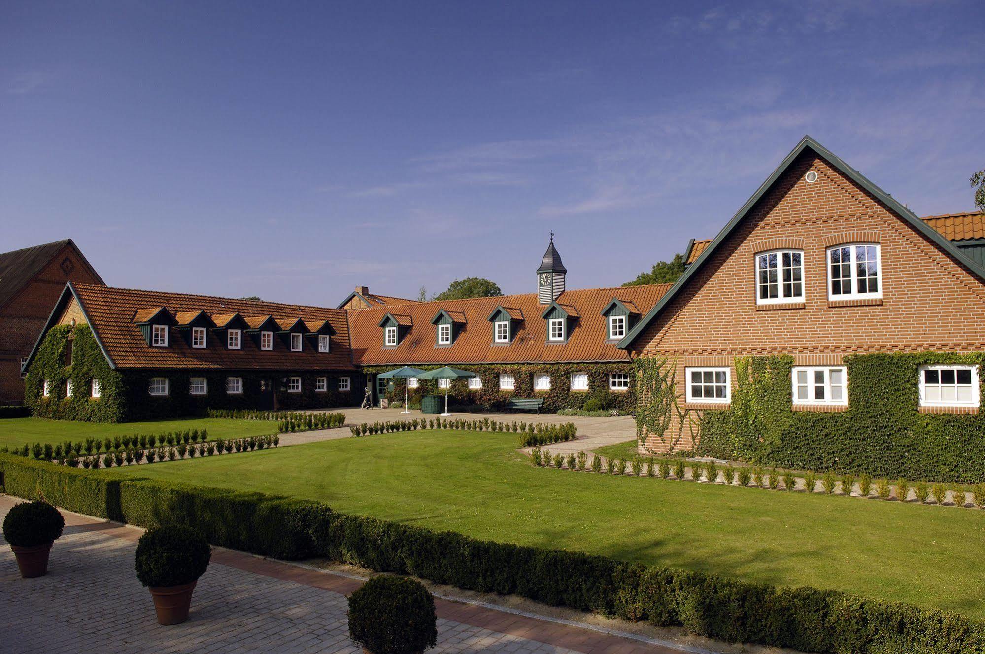 Hotel Schloss Golf & 4*